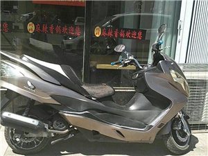男朋友的车，忍痛割爱，带有低音炮，车子无任何毛病！随时可以约看！